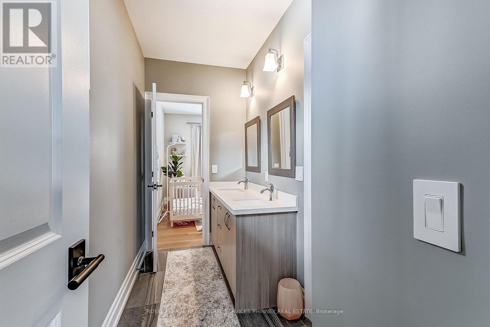 1569 Wembury Road, Mississauga, Ontario  L5J 2L8 - Photo 22 - W12984044