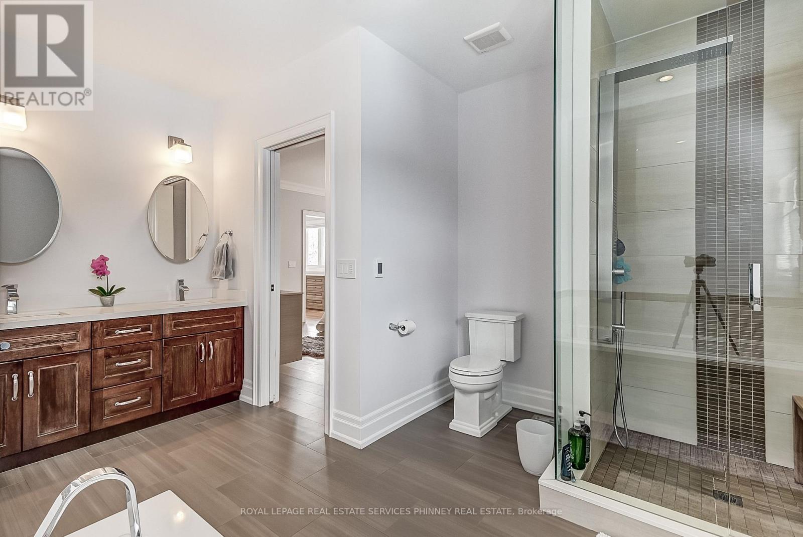 1569 Wembury Road, Mississauga, Ontario  L5J 2L8 - Photo 27 - W12984044