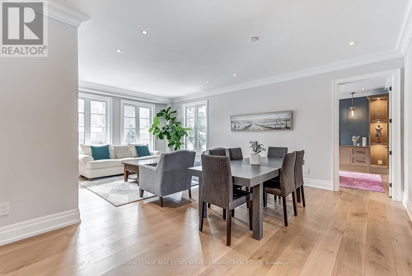 1569 Wembury Road, Mississauga, Ontario  L5J 2L8 - Photo 9 - W12984044