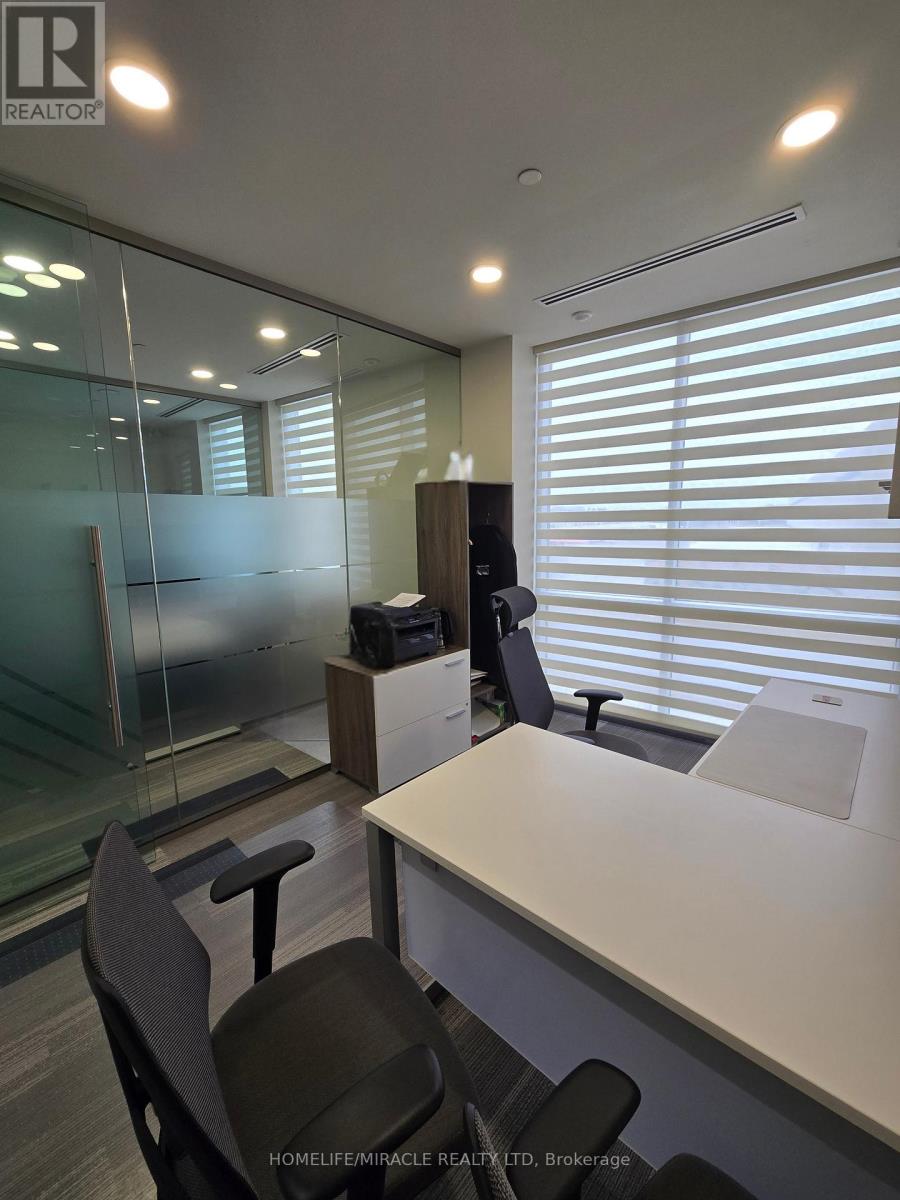 Unknown Address, ,     - Photo 10 - W12984060