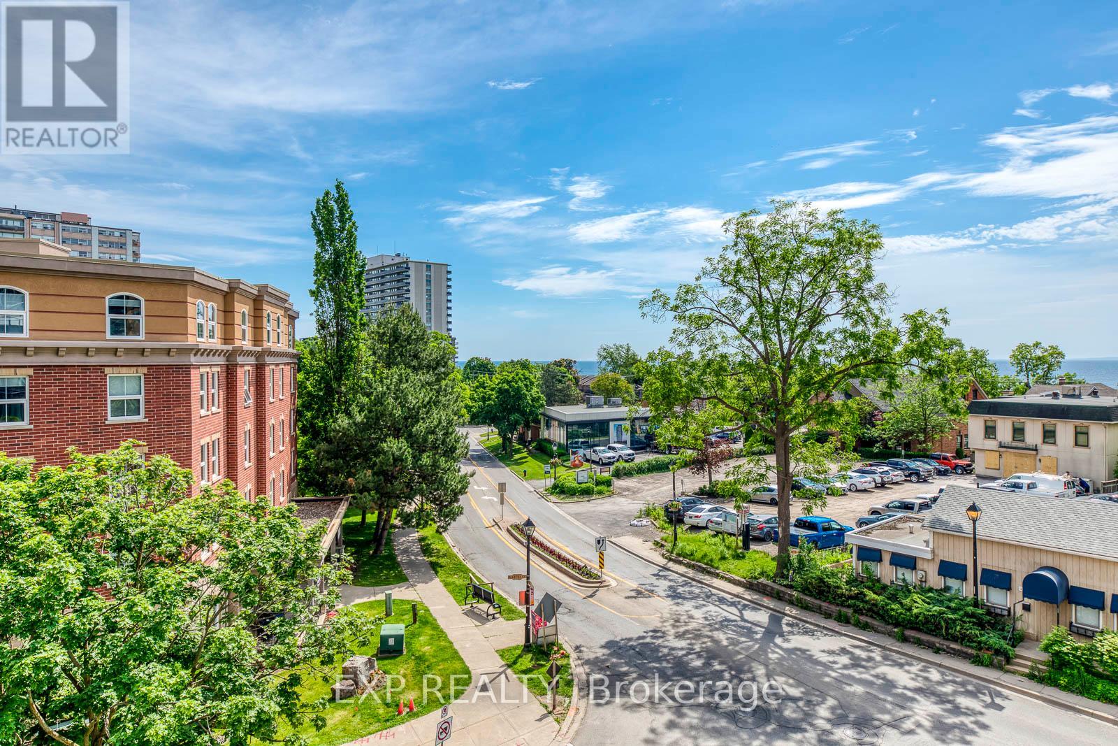 303 - 370 Martha Street, Burlington, Ontario L7R 0G9 - Photo 19 - W12984084