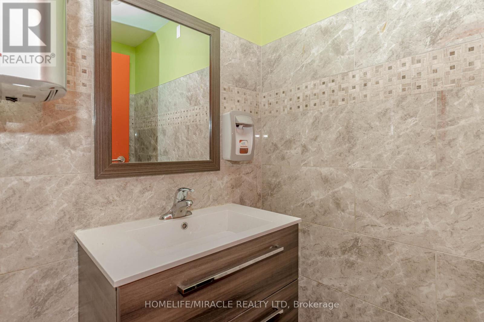 A101 - 6230 Finch Avenue W, Toronto, Ontario  M9V 0A1 - Photo 34 - W12984090