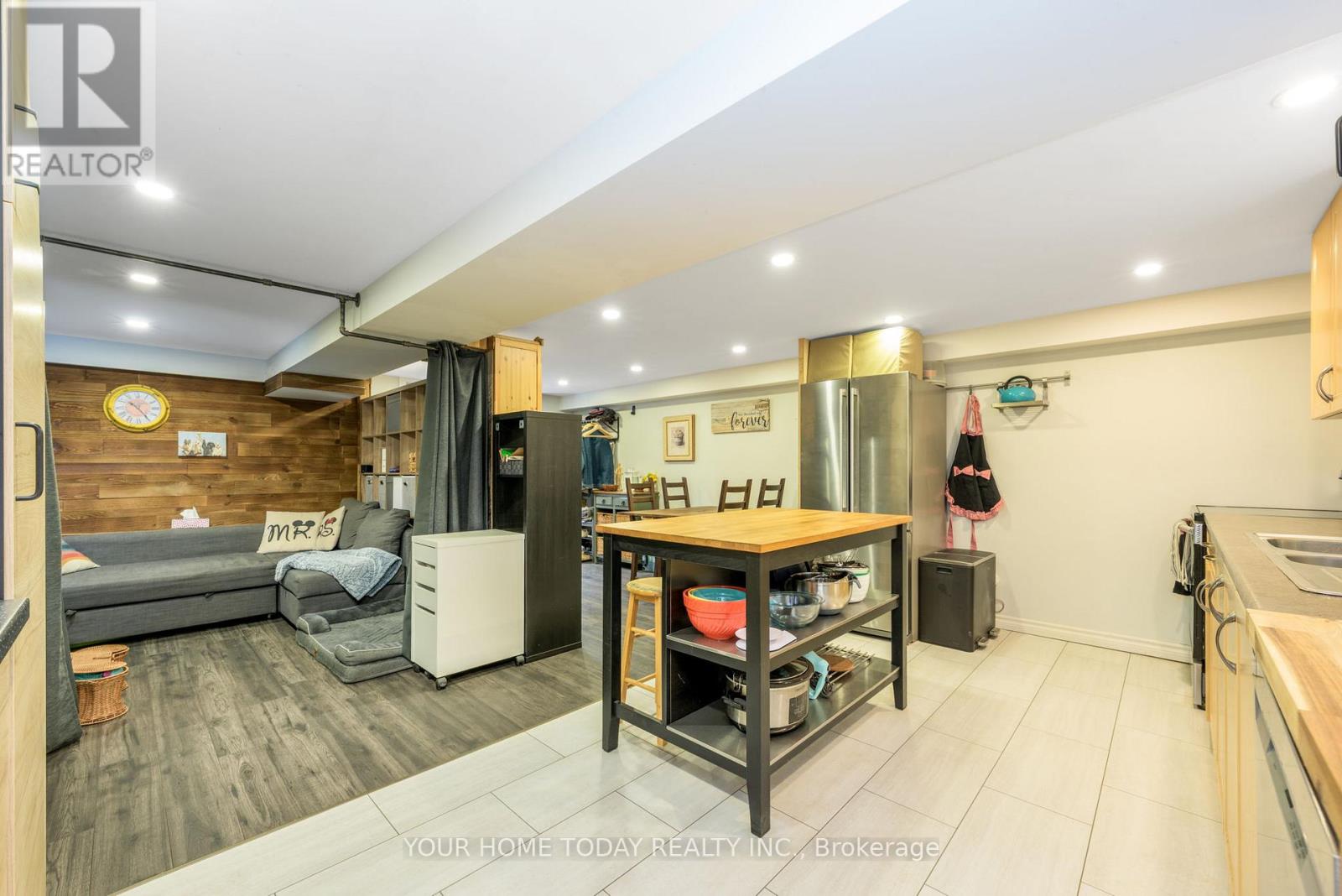 20 Elgin Street, Halton Hills (Georgetown), Ontario  L7G 3M3 - Photo 28 - W12984100