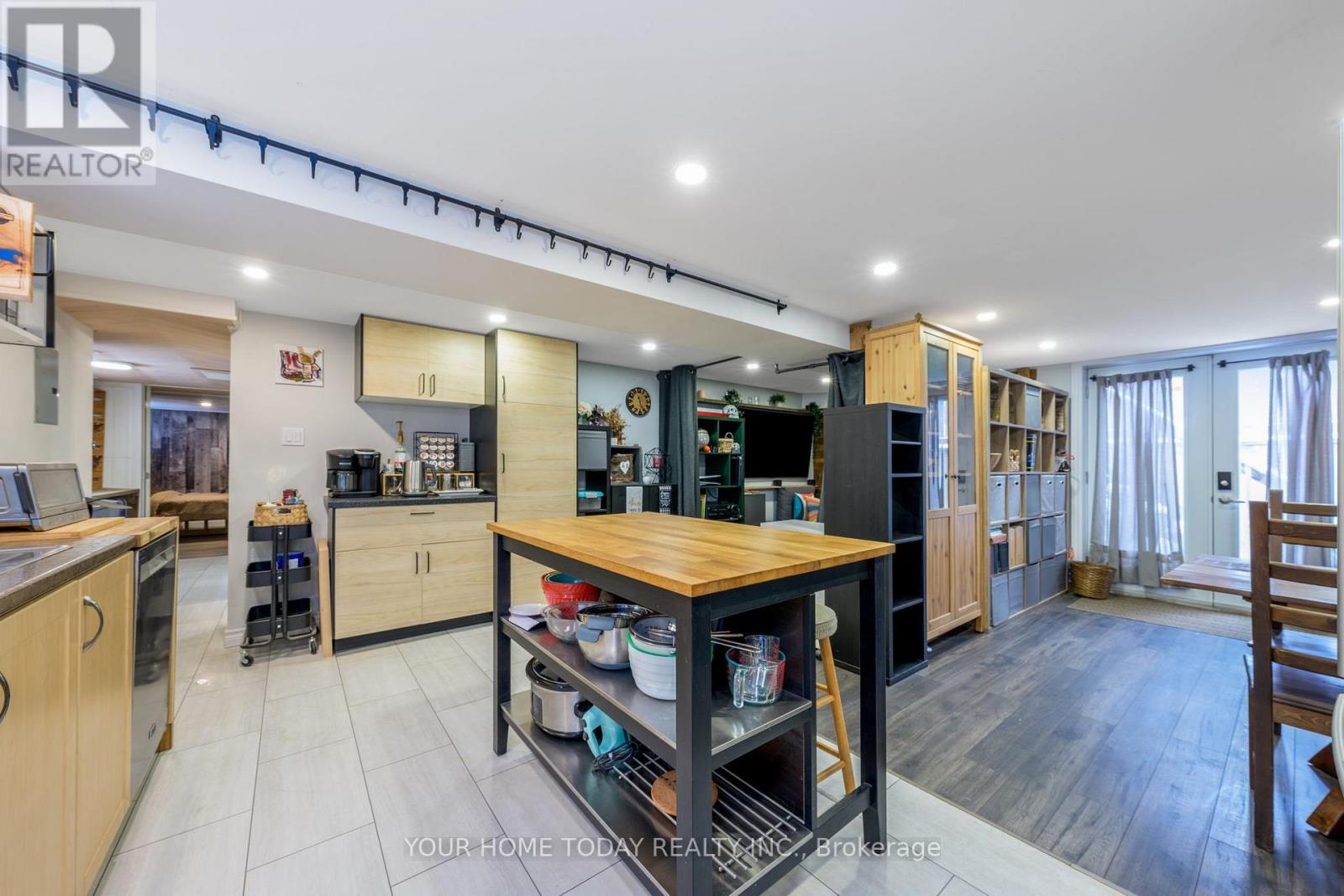 20 Elgin Street, Halton Hills (Georgetown), Ontario  L7G 3M3 - Photo 29 - W12984100