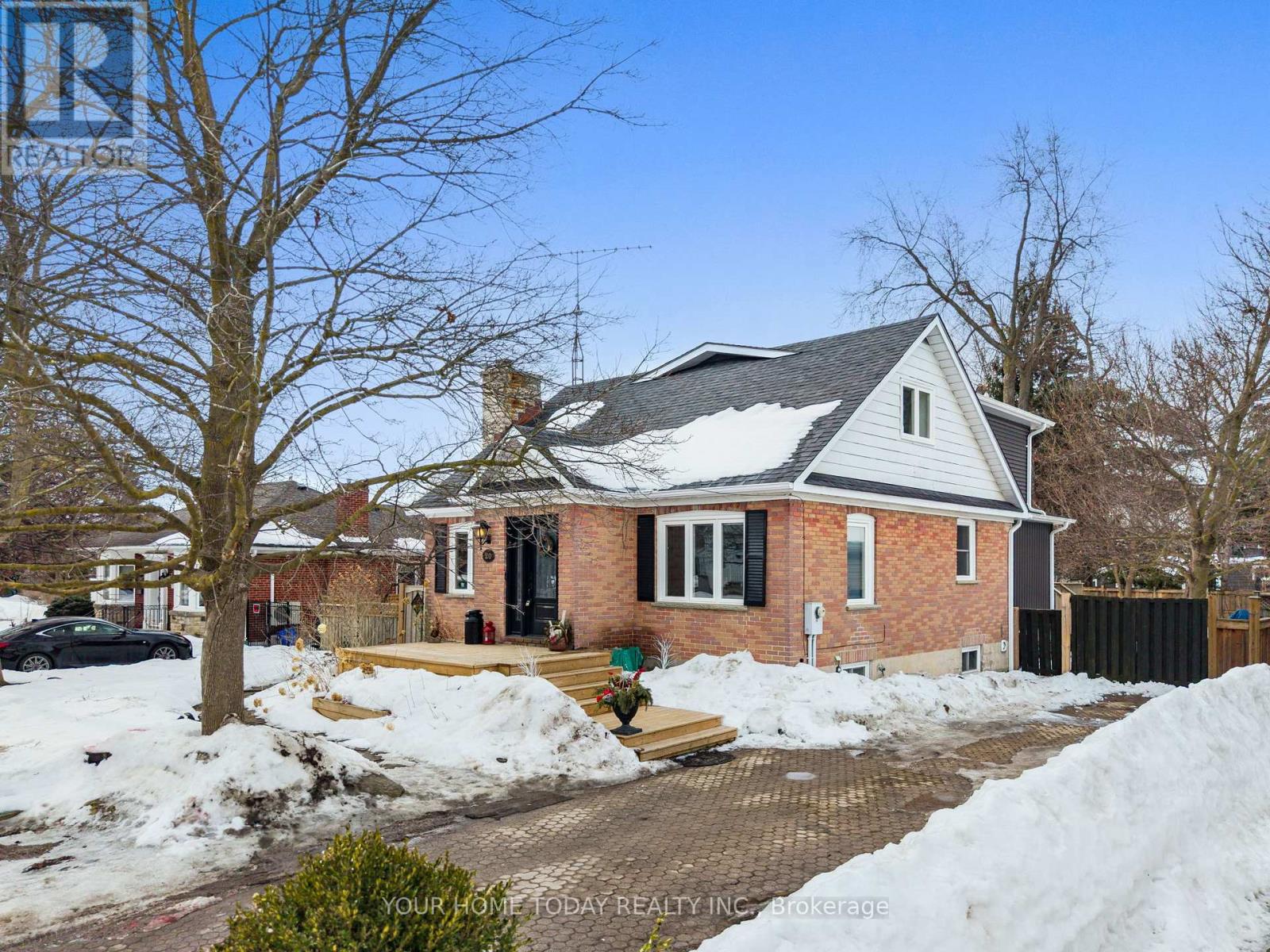 20 Elgin Street, Halton Hills (Georgetown), Ontario  L7G 3M3 - Photo 46 - W12984100