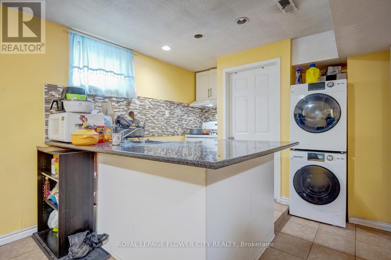 20 N Alarton Street, Mississauga, Ontario  L4T 1J8 - Photo 31 - W12984110