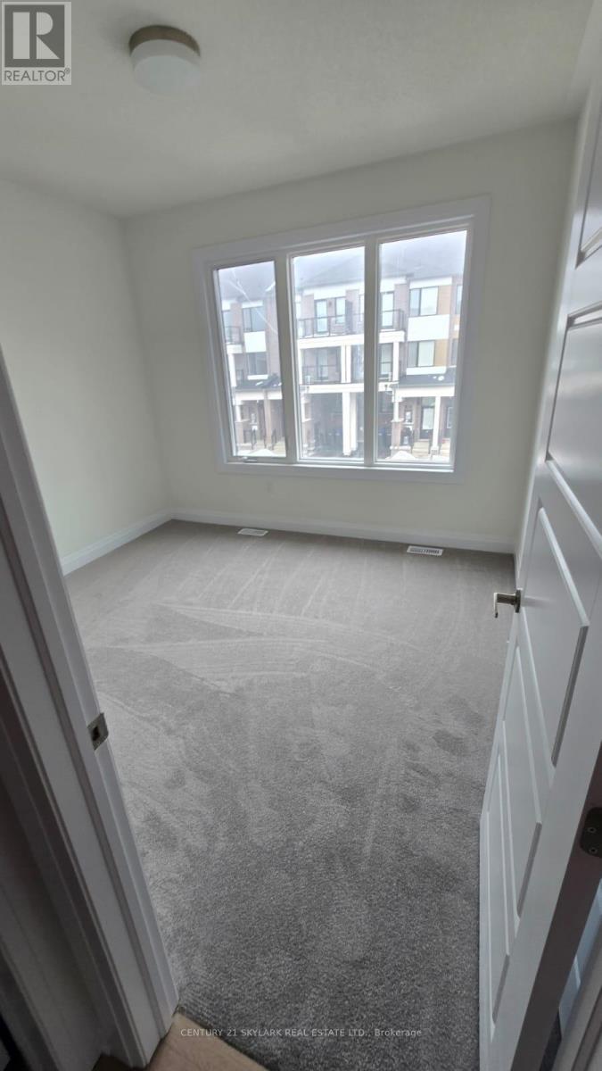 16 Kings Hill Drive, Brampton (Northwest Brampton), Ontario  L7A 0B8 - Photo 11 - W12984128