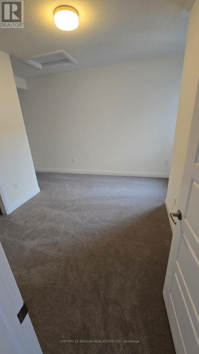 16 Kings Hill Drive, Brampton (Northwest Brampton), Ontario  L7A 0B8 - Photo 12 - W12984128