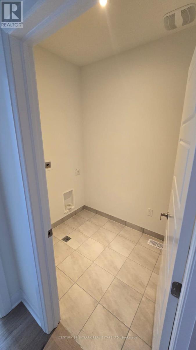 16 Kings Hill Drive, Brampton (Northwest Brampton), Ontario  L7A 0B8 - Photo 16 - W12984128