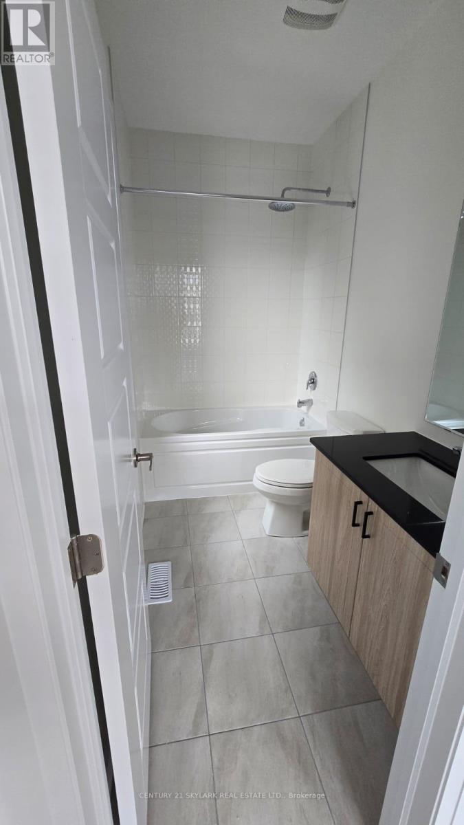 16 Kings Hill Drive, Brampton (Northwest Brampton), Ontario  L7A 0B8 - Photo 19 - W12984128