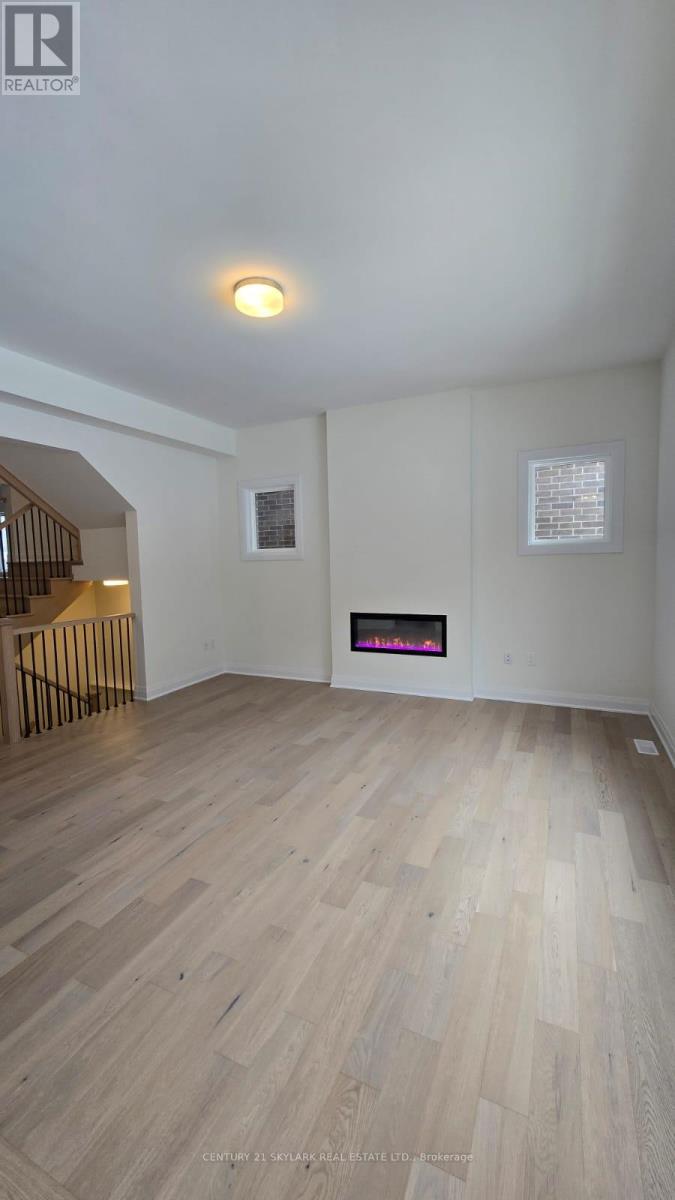 16 Kings Hill Drive, Brampton (Northwest Brampton), Ontario  L7A 0B8 - Photo 8 - W12984128