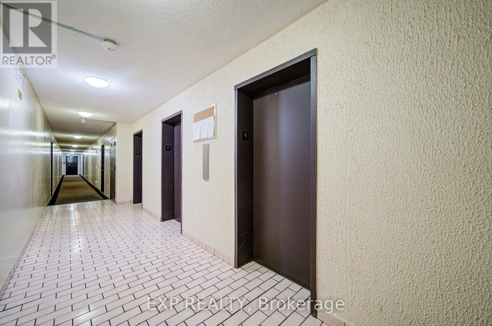 402 - 50 Lotherton Pathway, Toronto, Ontario  M6B 2G8 - Photo 29 - W12984134