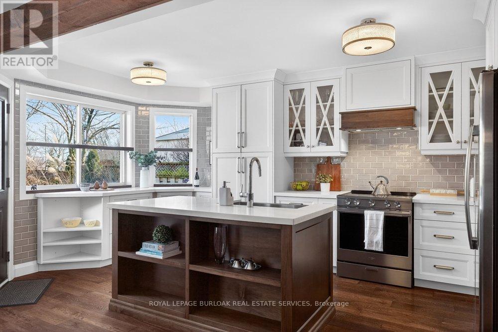 4006 Jarvis Crescent, Burlington, Ontario  L7M 4K1 - Photo 11 - W12984146