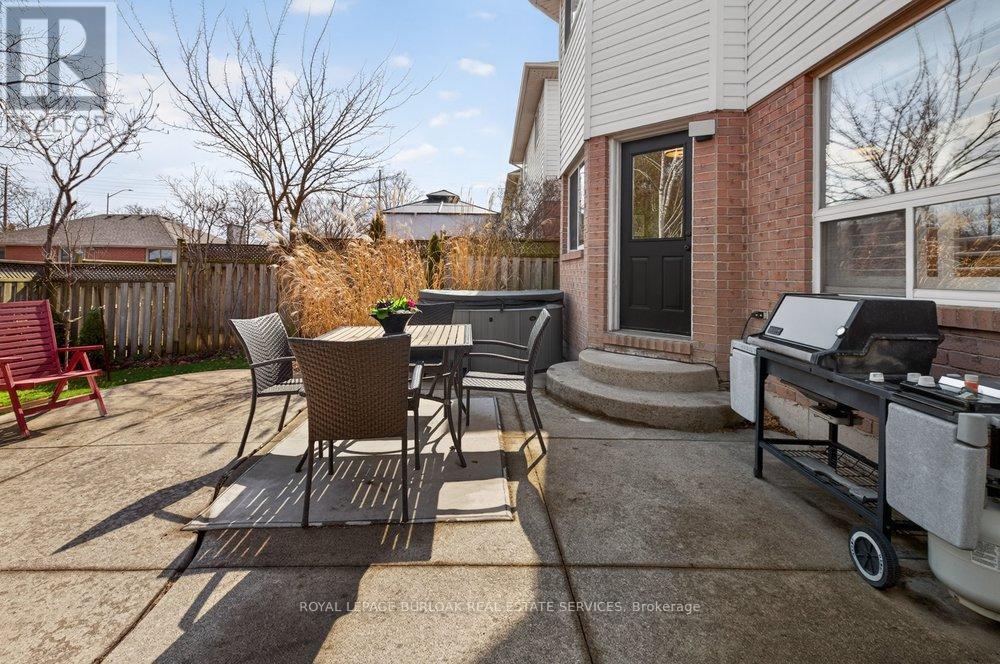 4006 Jarvis Crescent, Burlington, Ontario  L7M 4K1 - Photo 40 - W12984146
