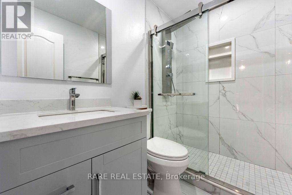 21 - 2006 Martin Grove Road, Toronto, Ontario  M9V 4A3 - Photo 10 - W12984168