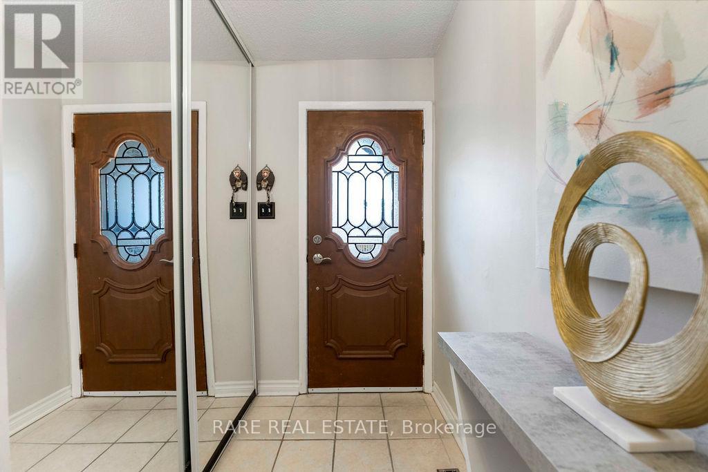 21 - 2006 Martin Grove Road, Toronto, Ontario  M9V 4A3 - Photo 16 - W12984168