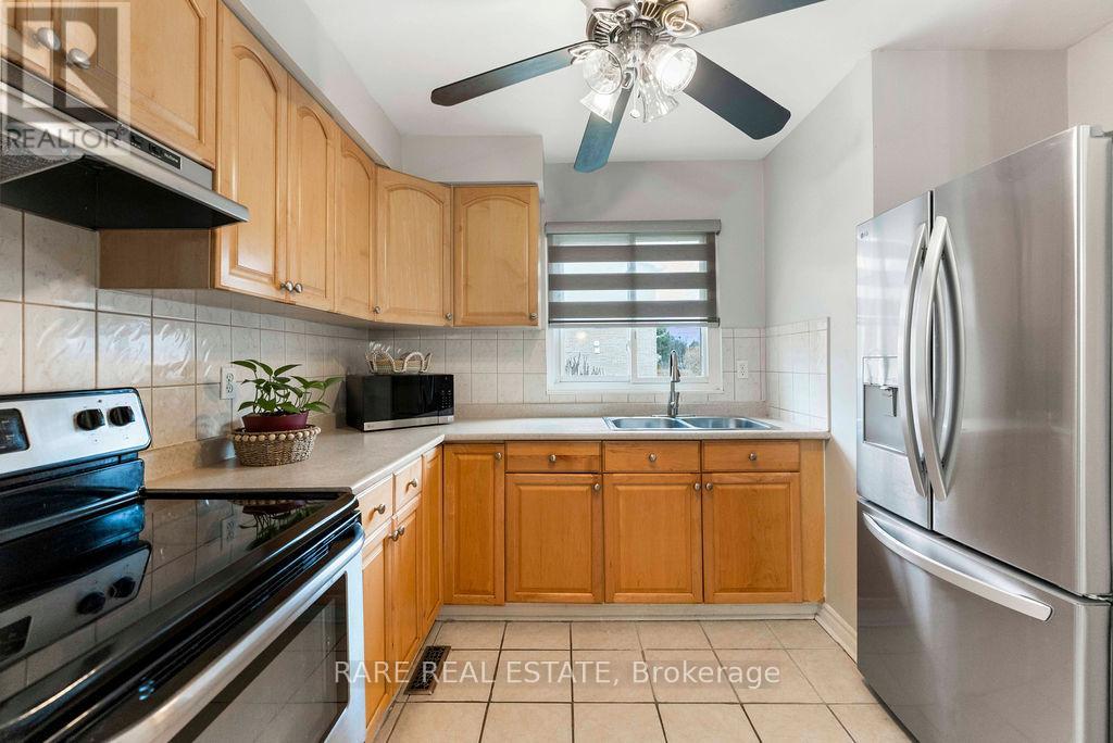 21 - 2006 Martin Grove Road, Toronto, Ontario  M9V 4A3 - Photo 20 - W12984168