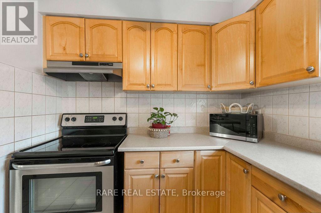 21 - 2006 Martin Grove Road, Toronto, Ontario  M9V 4A3 - Photo 21 - W12984168