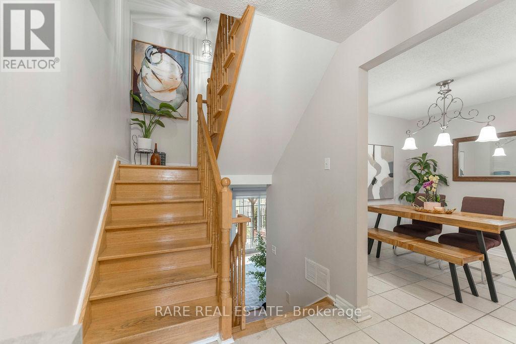 21 - 2006 Martin Grove Road, Toronto, Ontario  M9V 4A3 - Photo 4 - W12984168