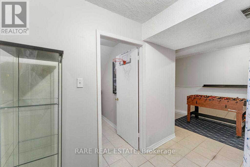 21 - 2006 Martin Grove Road, Toronto, Ontario  M9V 4A3 - Photo 43 - W12984168