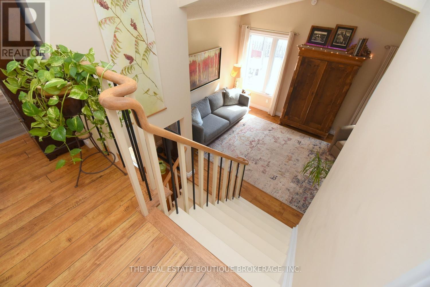 3200 Greenbough Crescent, Burlington, Ontario  L7M 3B1 - Photo 25 - W12984190