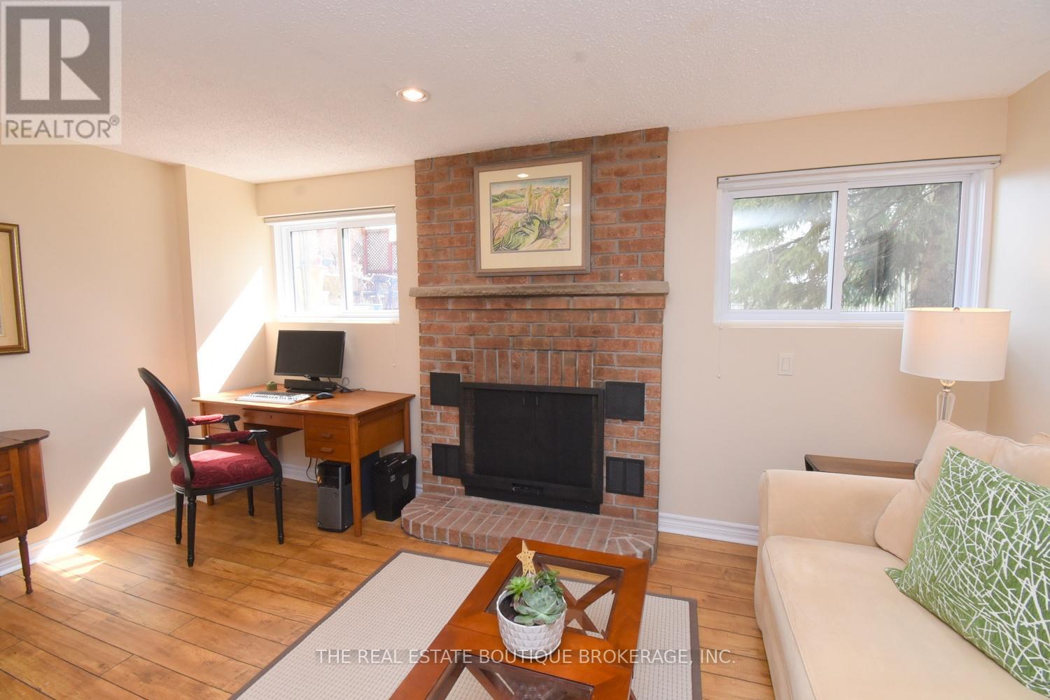 3200 Greenbough Crescent, Burlington, Ontario  L7M 3B1 - Photo 40 - W12984190