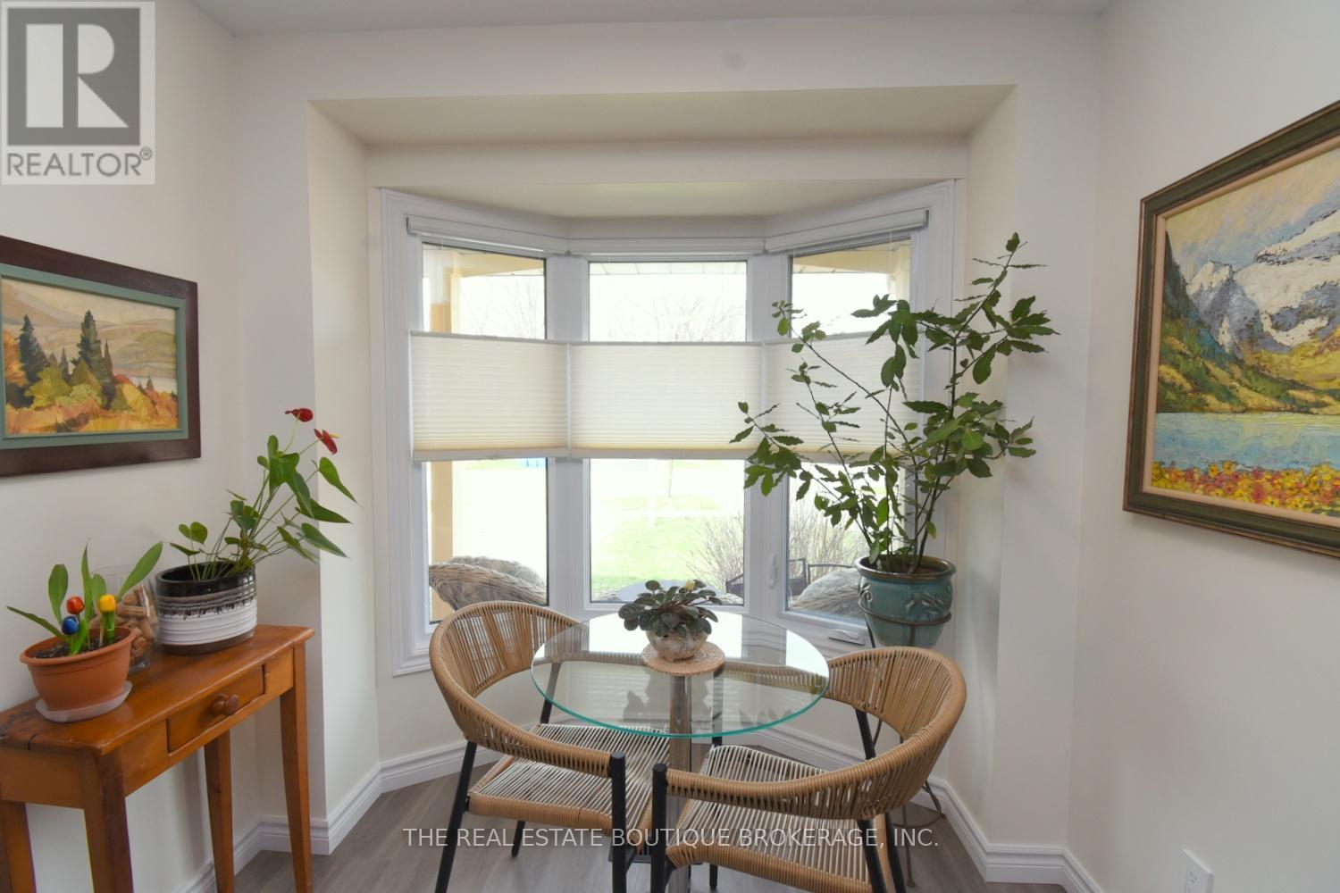 3200 Greenbough Crescent, Burlington, Ontario  L7M 3B1 - Photo 9 - W12984190