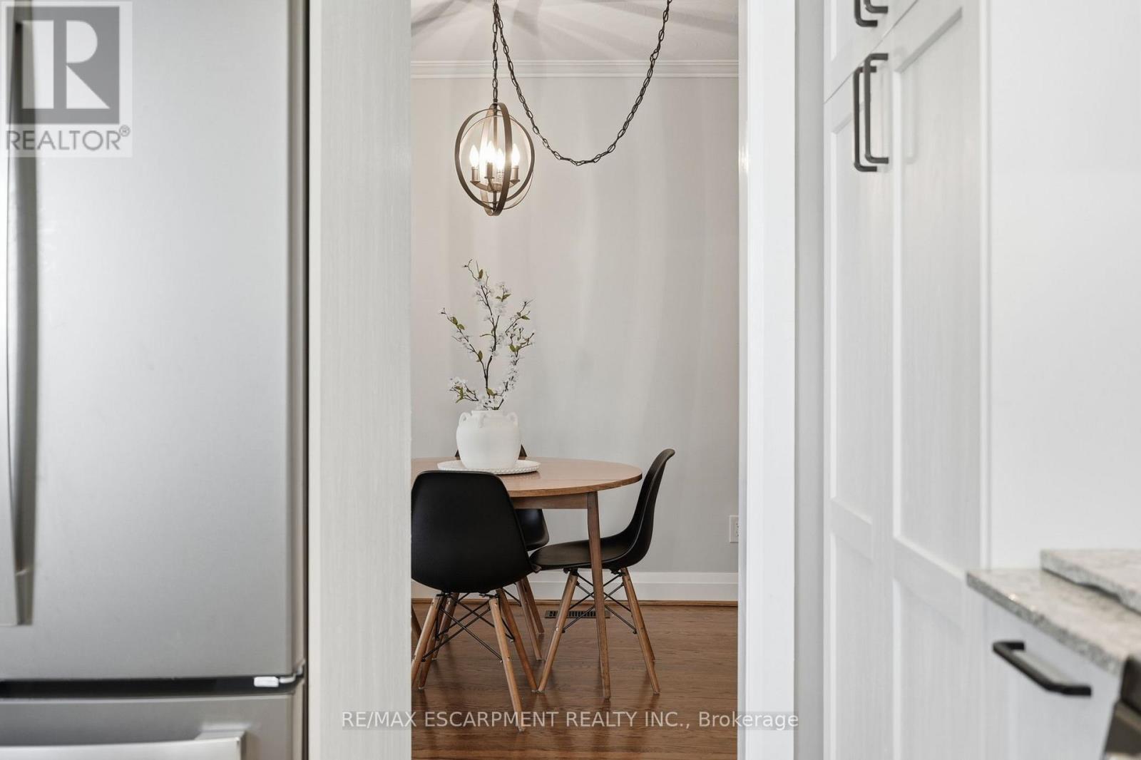 4487 Bennett Road, Burlington, Ontario  L7L 1Y5 - Photo 11 - W12984216