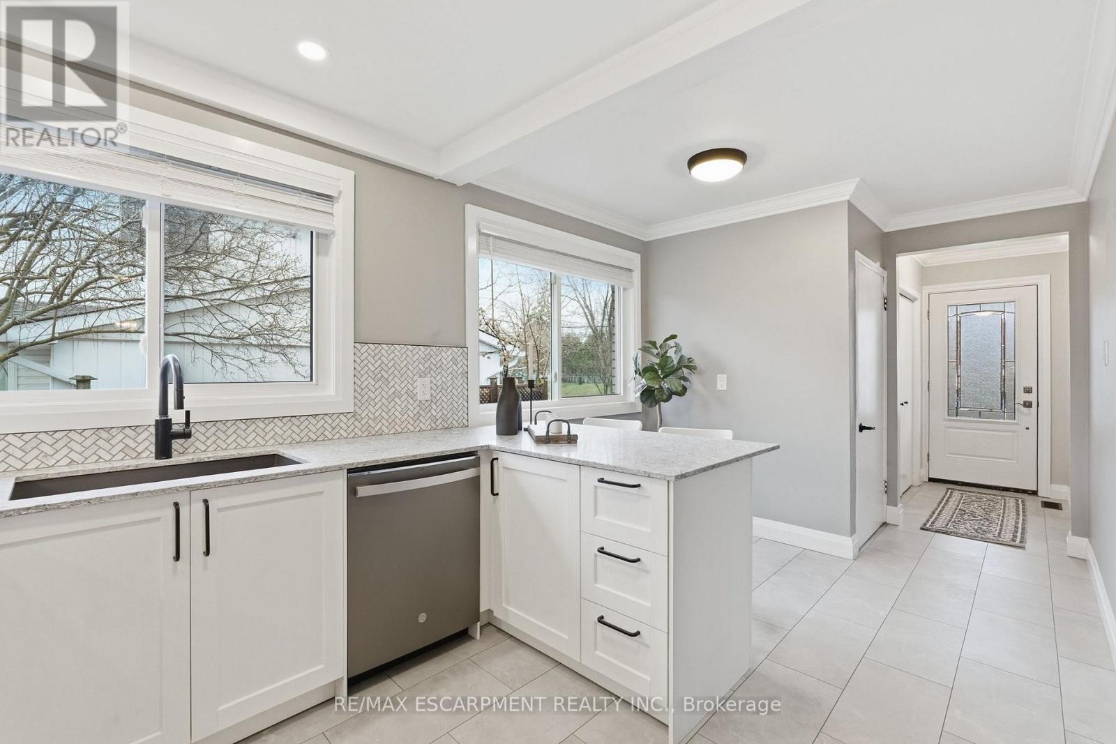 4487 Bennett Road, Burlington, Ontario  L7L 1Y5 - Photo 29 - W12984216