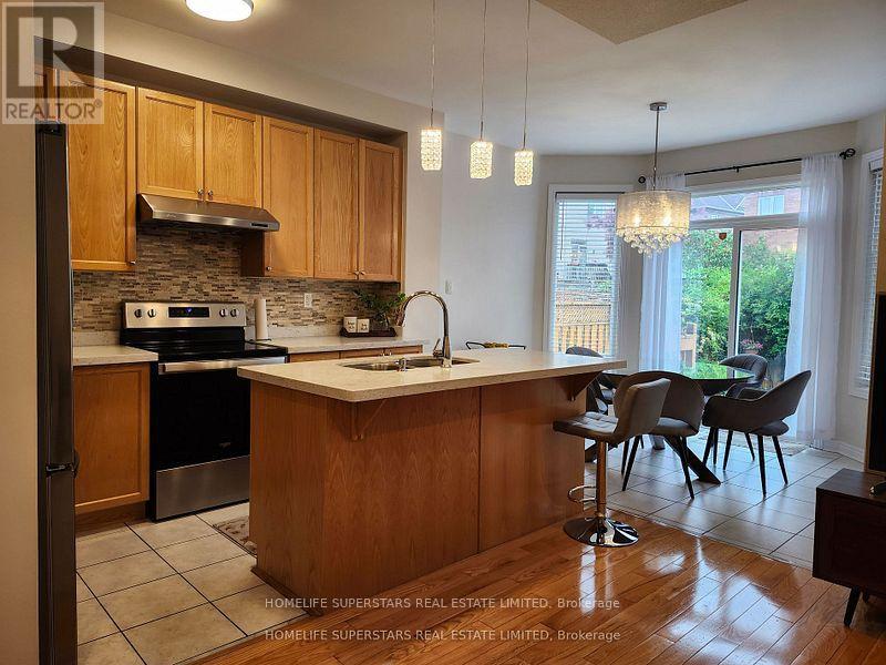 13 Rocky Point Crescent, Brampton, Ontario  L6V 4R7 - Photo 13 - W12984260