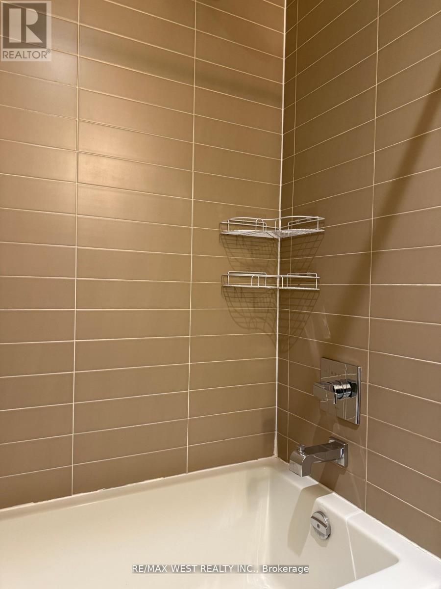 311 - 1 Valhalla Inn Road, Toronto, Ontario  M9B 1S9 - Photo 7 - W12984270