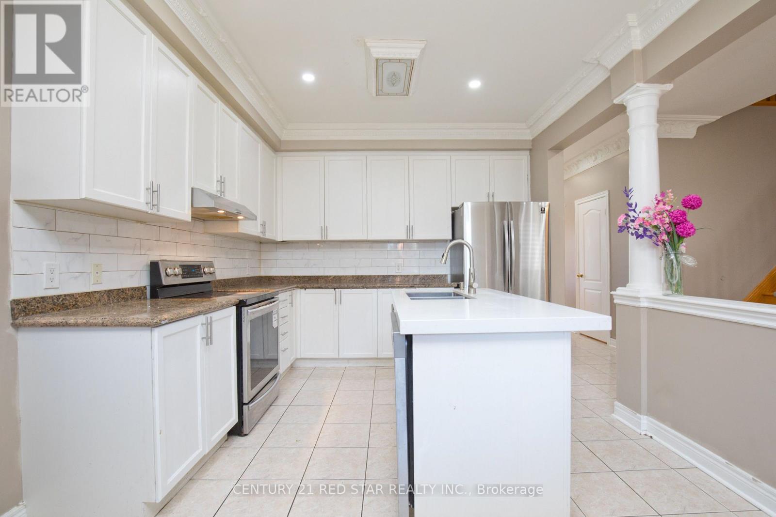 3 Okanagan Drive, Brampton, Ontario  L6R 2X1 - Photo 16 - W12984274