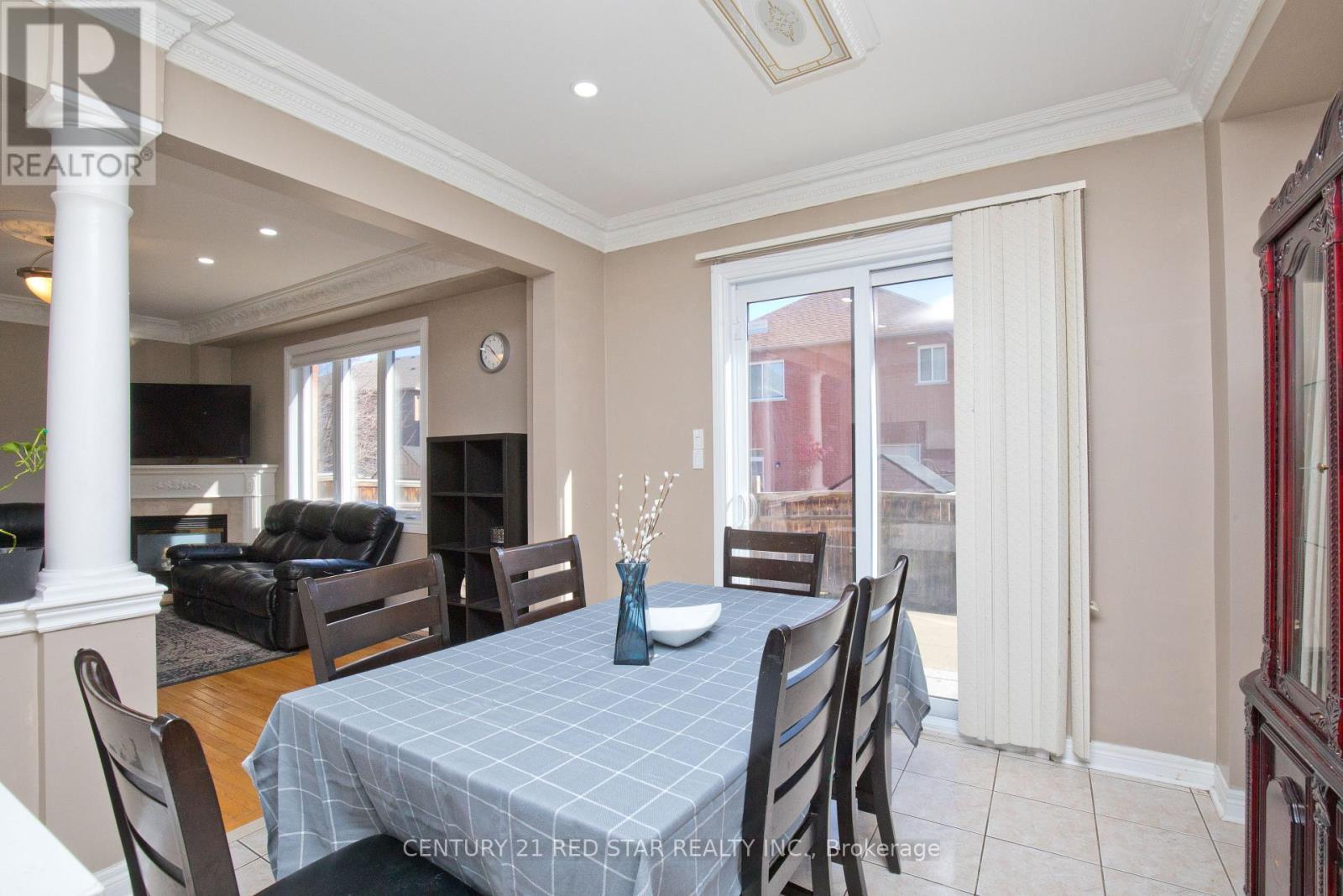 3 Okanagan Drive, Brampton, Ontario  L6R 2X1 - Photo 18 - W12984274