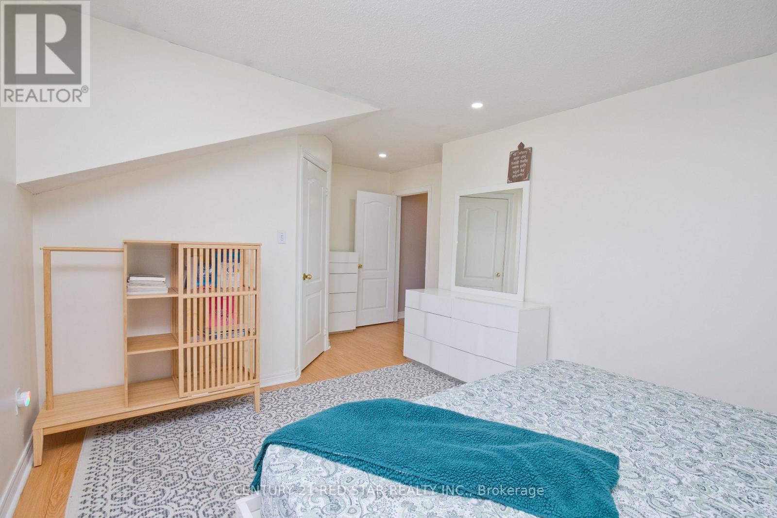 3 Okanagan Drive, Brampton, Ontario  L6R 2X1 - Photo 38 - W12984274