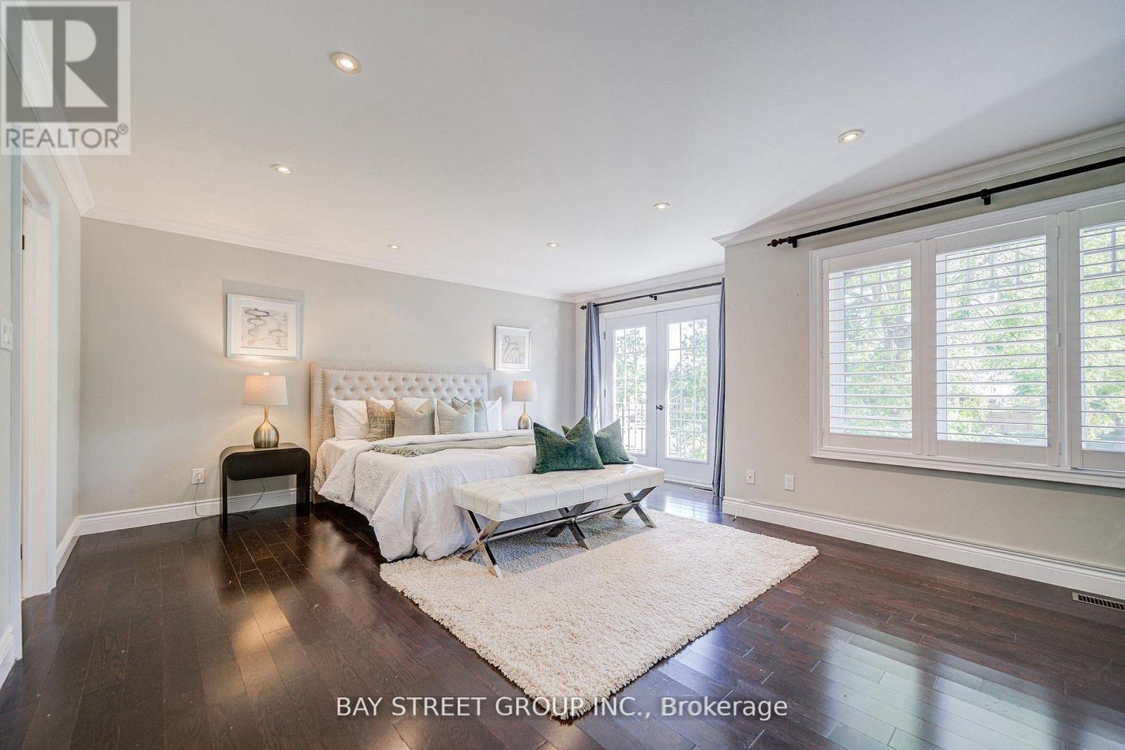 363 Lakeshore Road W, Oakville, Ontario  L6K 1G4 - Photo 16 - W12984298