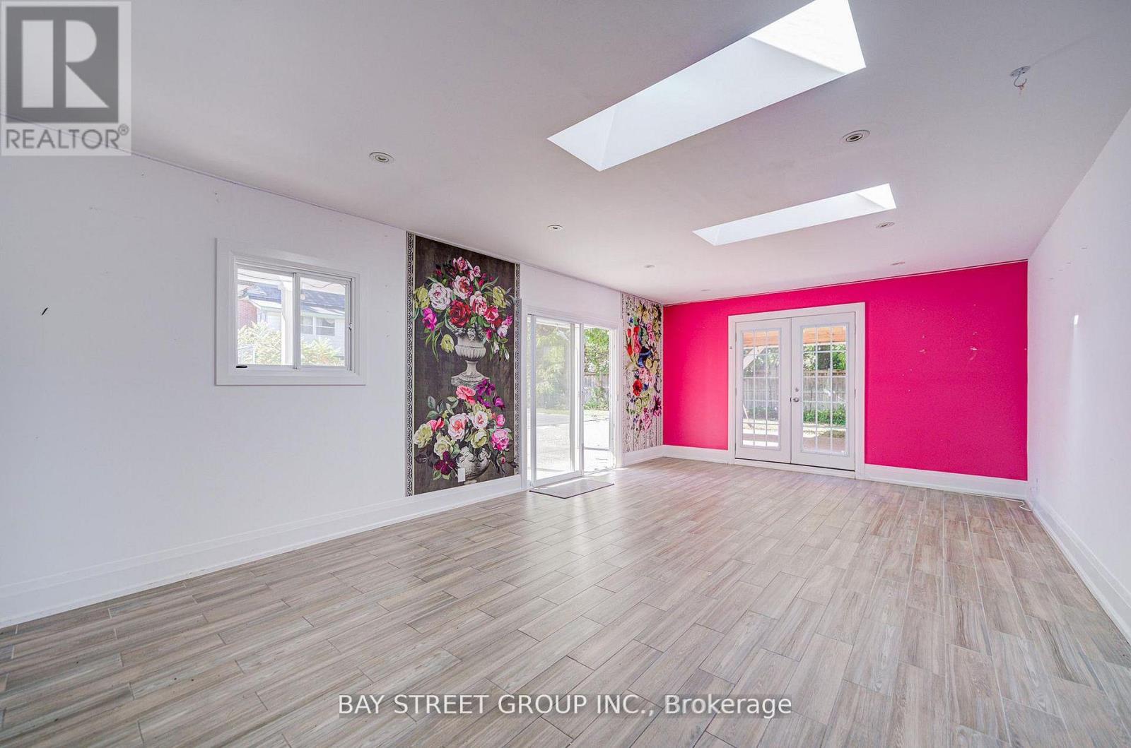 363 Lakeshore Road W, Oakville, Ontario  L6K 1G4 - Photo 41 - W12984298