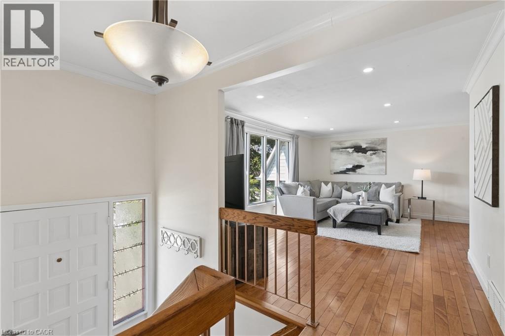 24 Briar Knoll Place, Kitchener, Ontario  N2E 2B9 - Photo 7 - 40819669