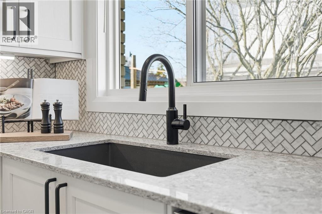 4487 Bennett Road, Burlington, Ontario  L7L 1Y5 - Photo 20 - 40817560