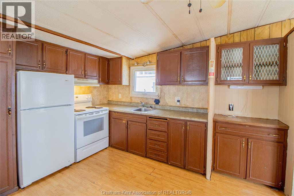 56 Regency Drive, Chatham, Ontario  N7L 4G1 - Photo 11 - 26001632