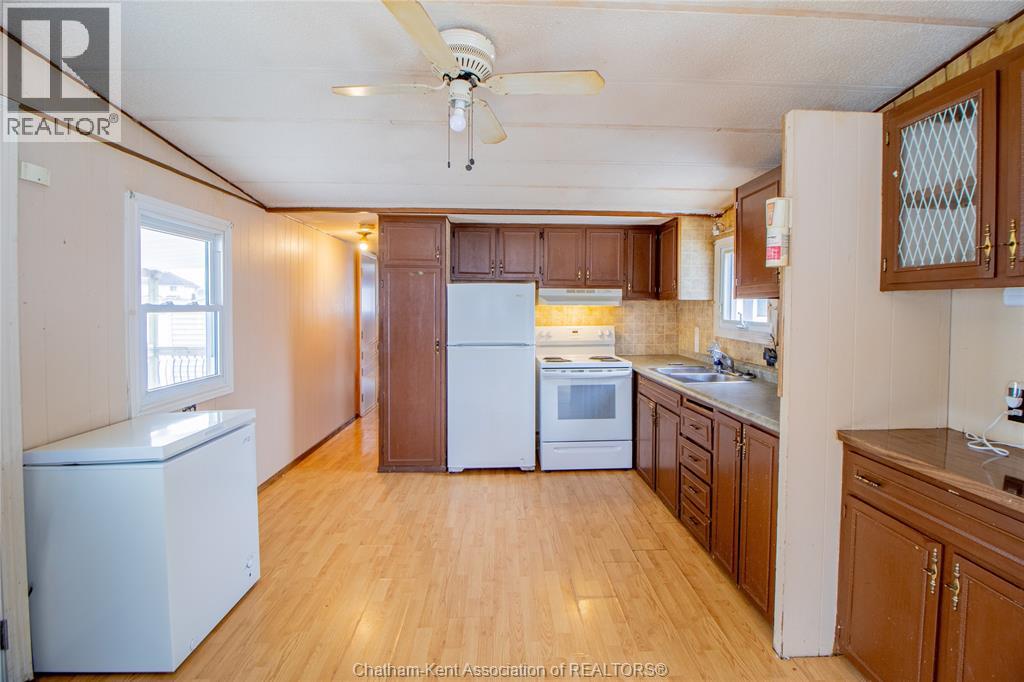 56 Regency Drive, Chatham, Ontario  N7L 4G1 - Photo 10 - 26001632