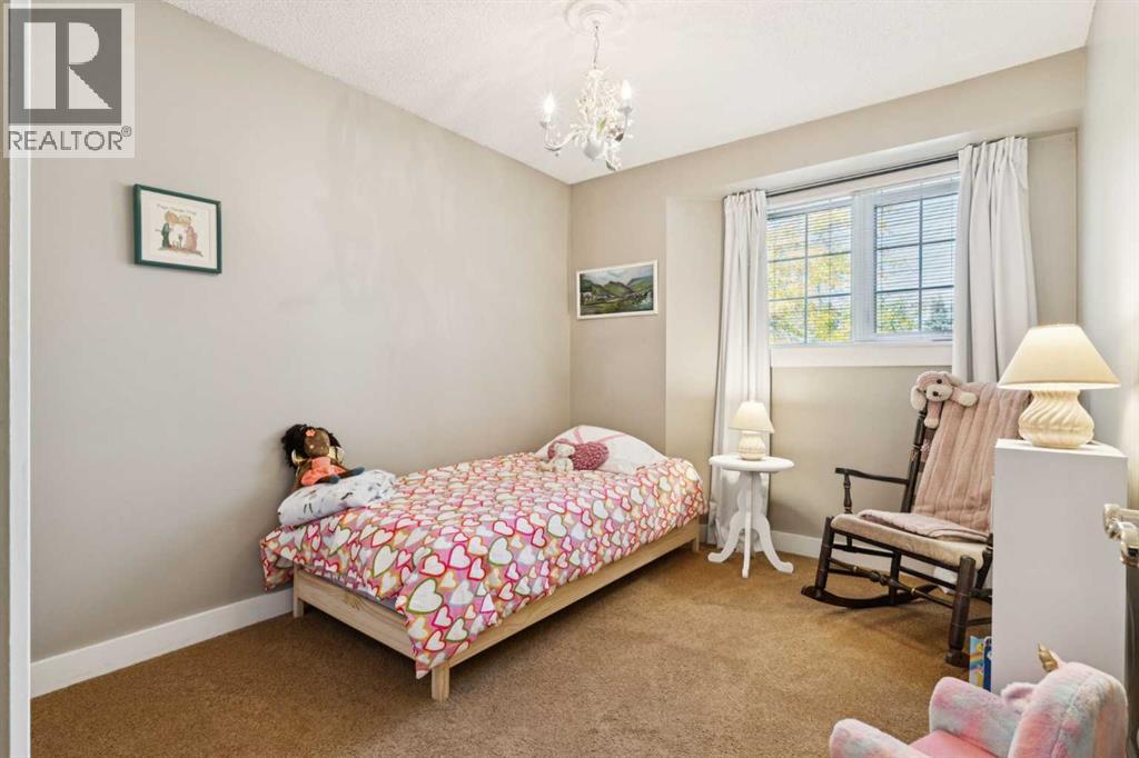 41 Shannon Circle SW, Calgary, Alberta  T2Y 2K4 - Photo 21 - A2268909