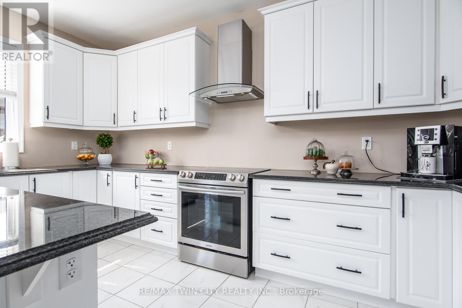 232 Shady Glen Crescent, Kitchener, Ontario  N2R 1P6 - Photo 19 - X12984030