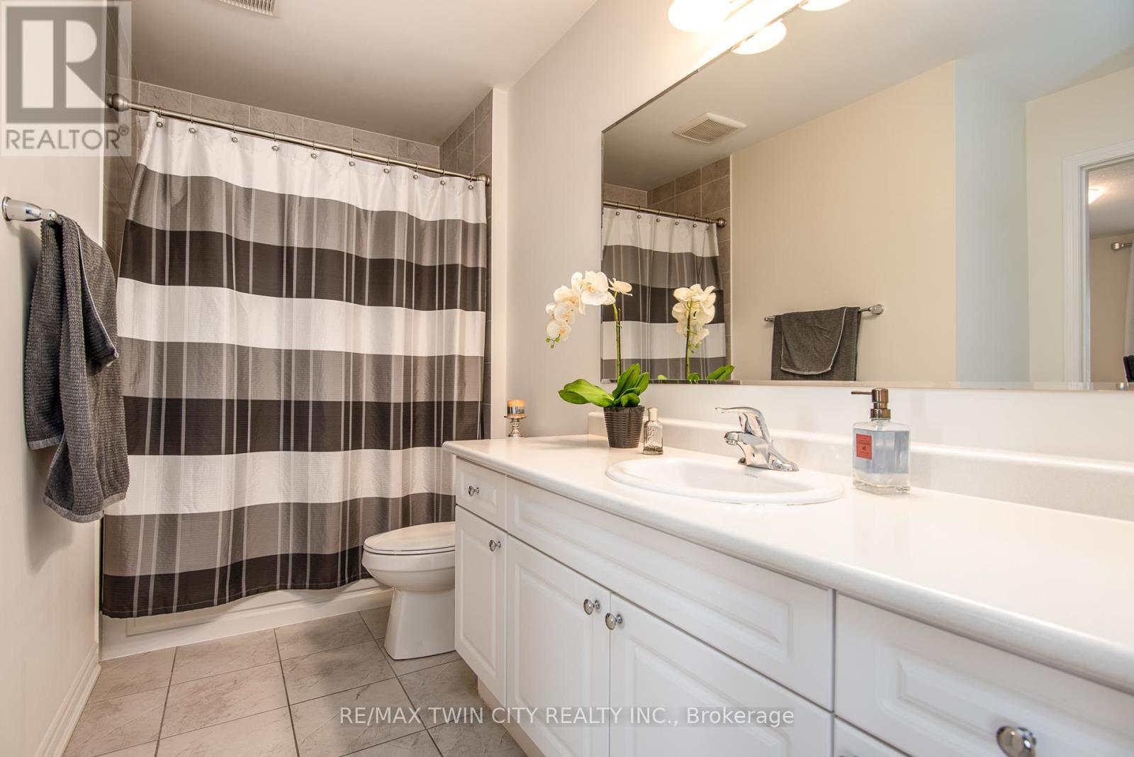 232 Shady Glen Crescent, Kitchener, Ontario  N2R 1P6 - Photo 35 - X12984030