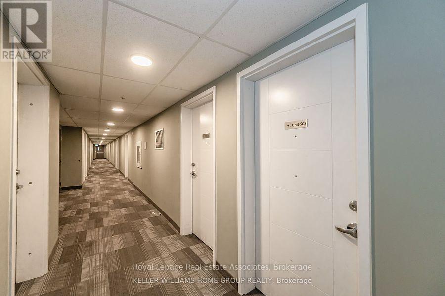 504 - 257 Hemlock Street, Waterloo, Ontario  N2L 3R4 - Photo 2 - X12984076