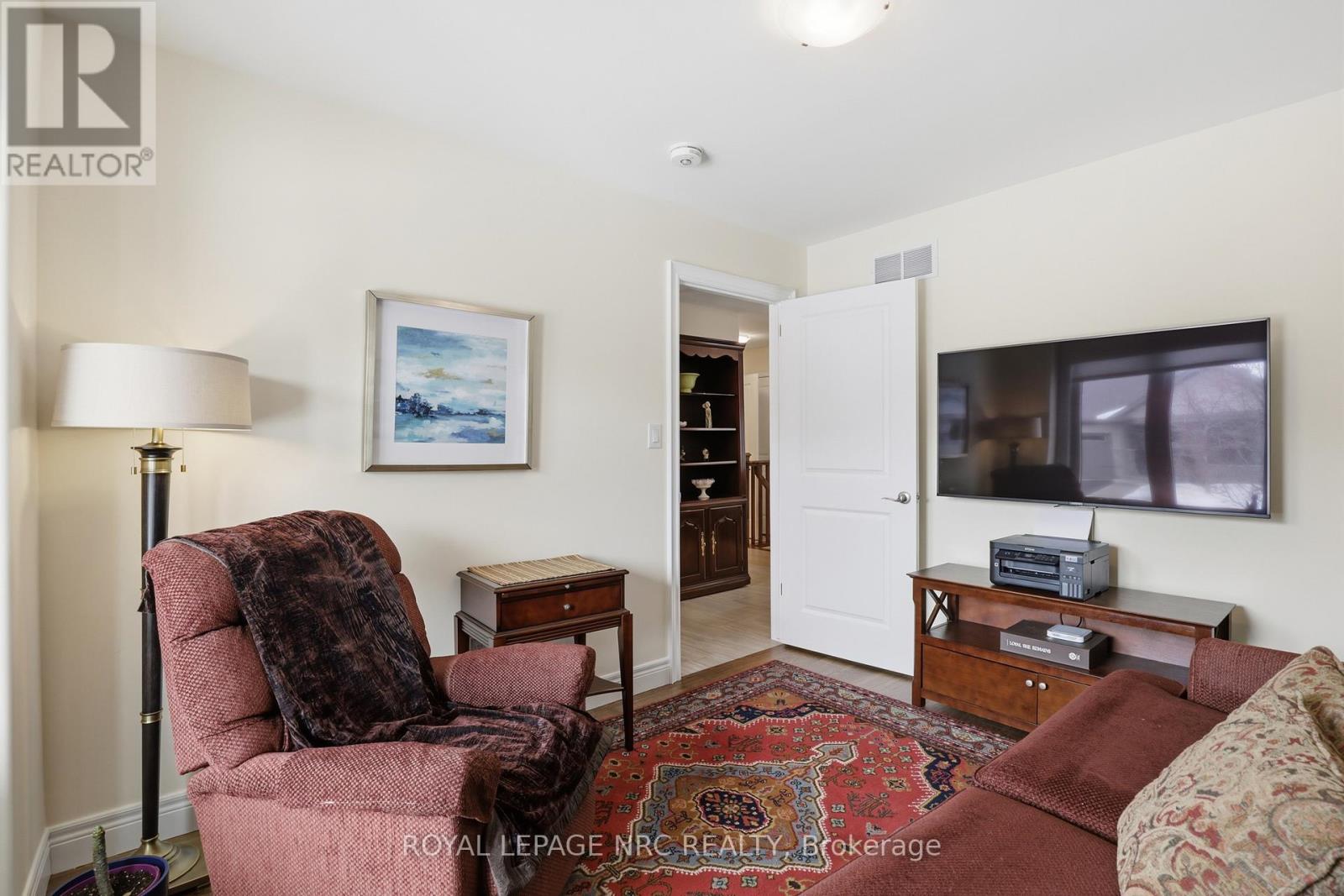 23 Richard Crescent, West Lincoln, Ontario  L0R 2A0 - Photo 5 - X12984098