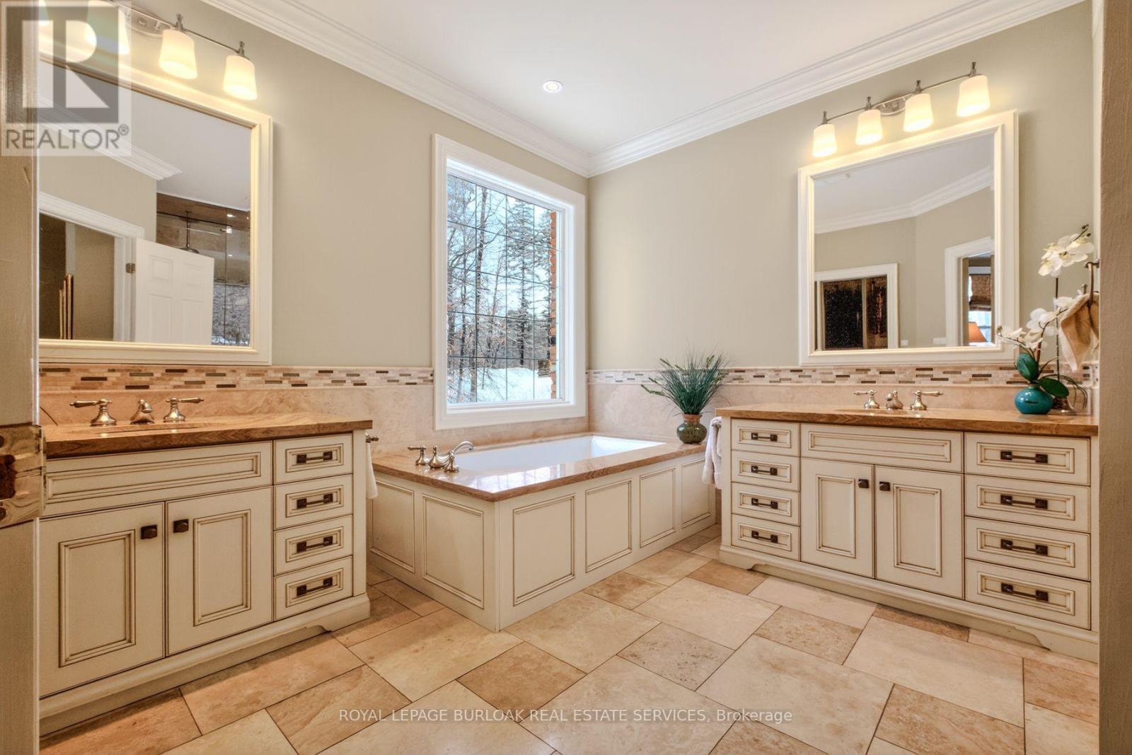 6711 Wellington Road 34, Puslinch, Ontario  N0B 2J0 - Photo 28 - X12984308