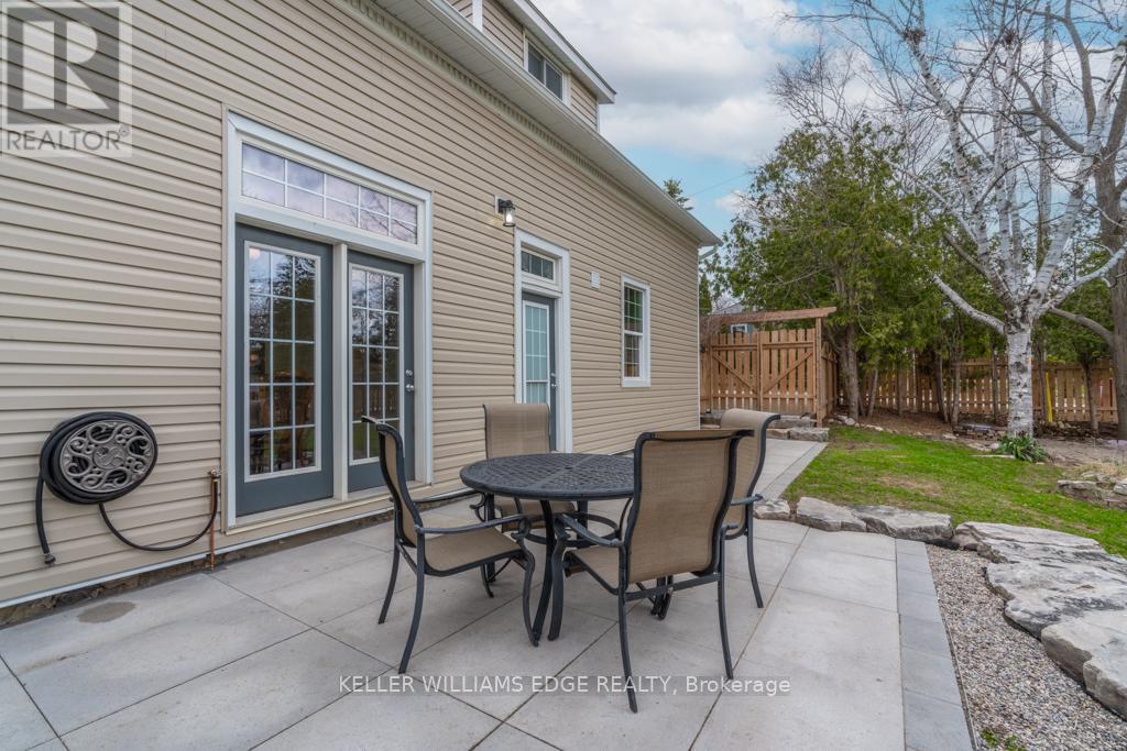 10 Badenoch Street, Puslinch (Morriston), Ontario  N0B 2C0 - Photo 18 - X12984328