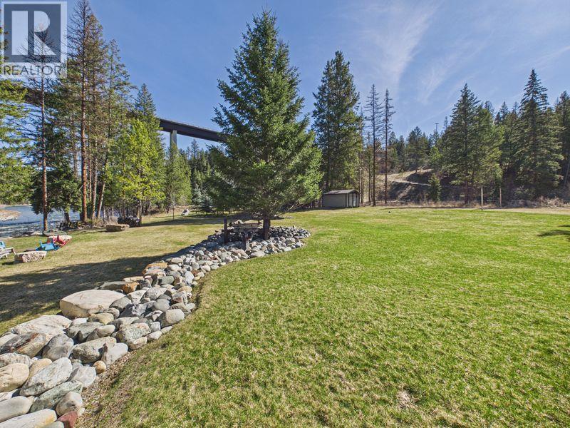 108 River Drive, Cranbrook, British Columbia  V1C 0C6 - Photo 8 - 10382197