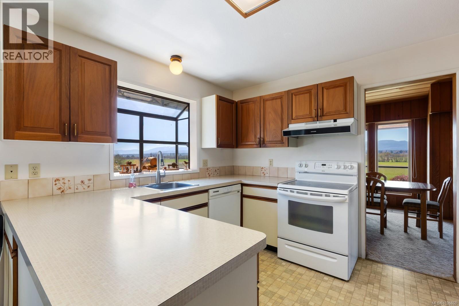 1575 Williams Rd, Courtenay, British Columbia  V9N 7A4 - Photo 7 - 1026860