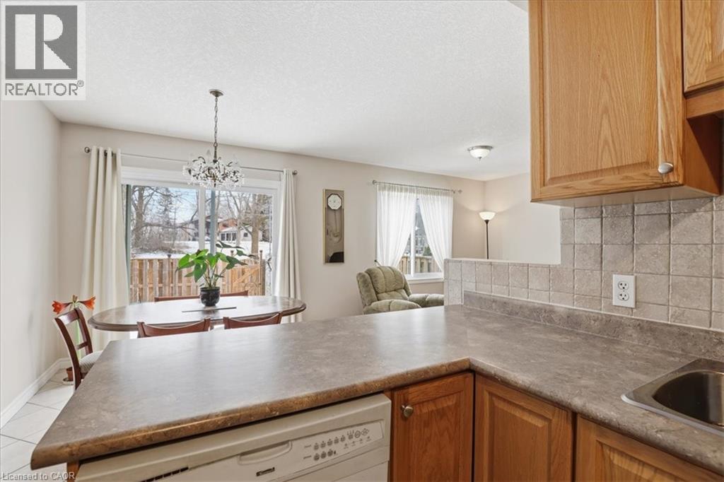 324 Maverick Street, Waterloo, Ontario  N2K 0A4 - Photo 12 - 40813054